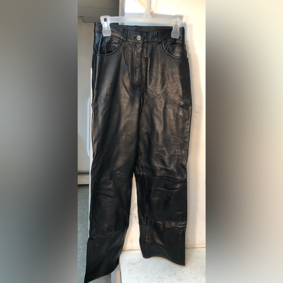 Woman leather pants - Picture 3 of 3